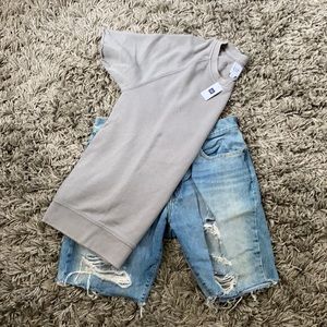 Gap tee